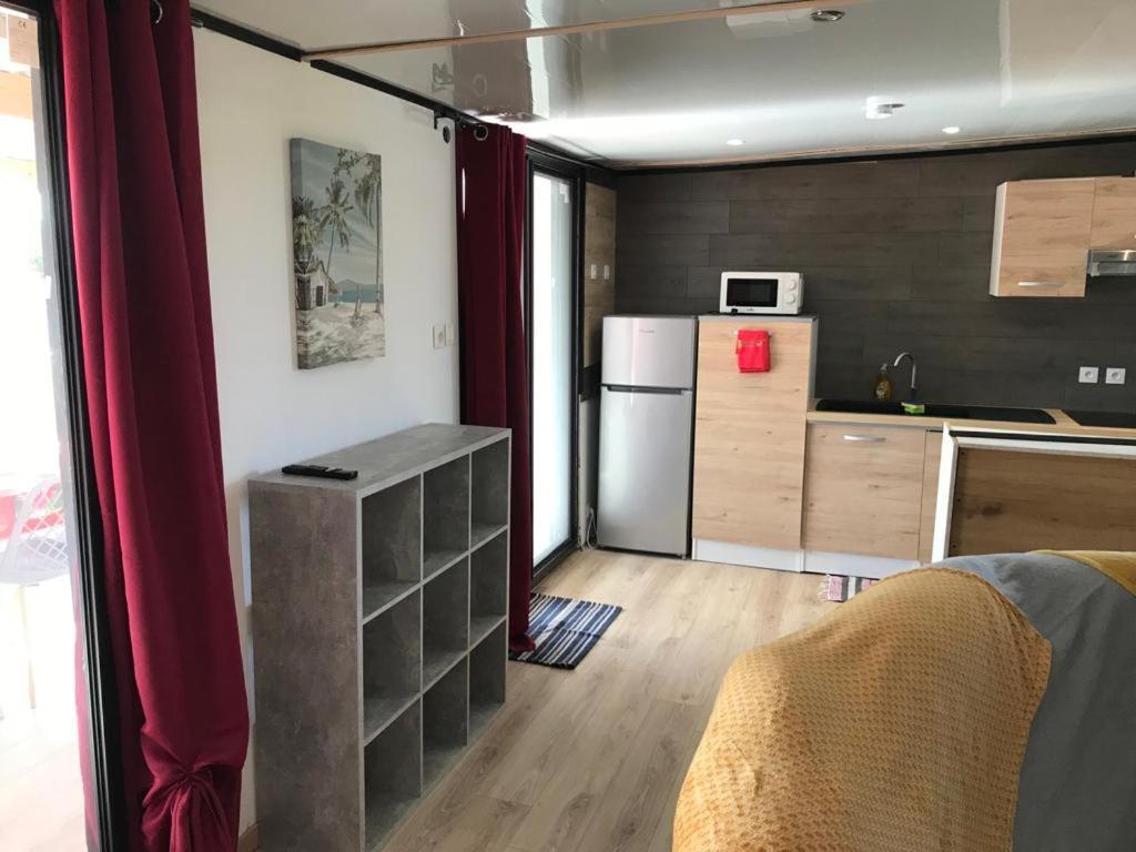 Le Flamboyant Avec Piscine Chauffee 30° Et Jacuzzi Apartment Saint-André Exterior foto
