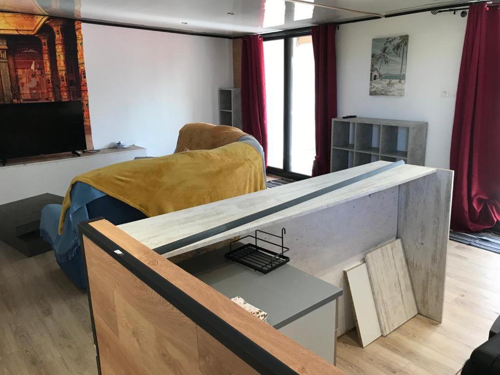 Le Flamboyant Avec Piscine Chauffee 30° Et Jacuzzi Apartment Saint-André Exterior foto